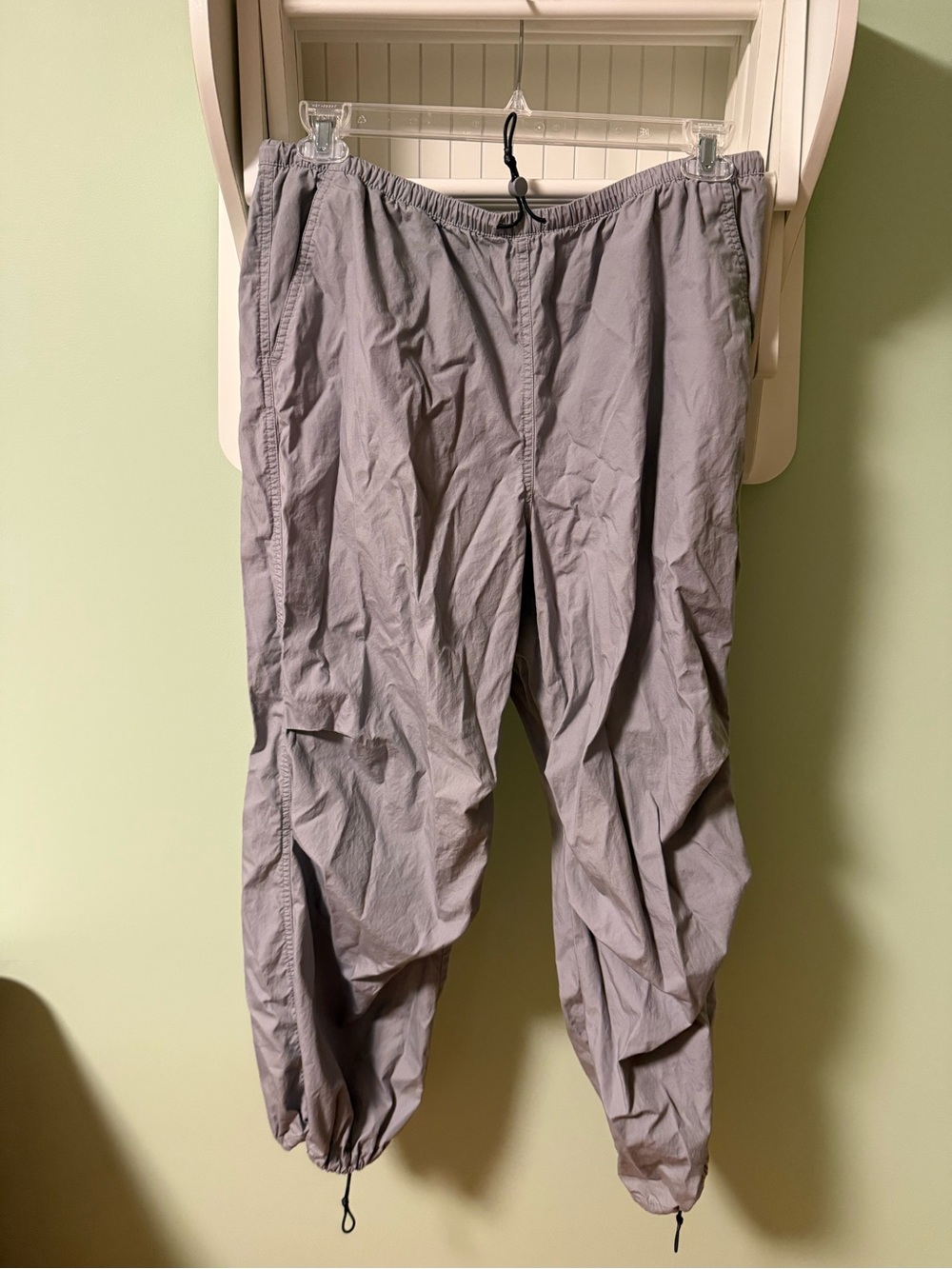 H&M Divided Gray Parachute Pants Joggers Drawstring Hem Size M